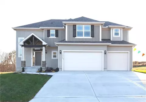 12740 N Imperial Dr, Platte City, MO 64079