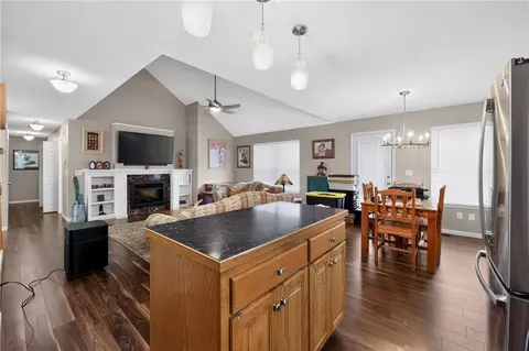 Other - 512 E Cheyenne St, Gardner, KS 66030 photo 5 of 9