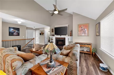 Other - 512 E Cheyenne St, Gardner, KS 66030 photo 2 of 9