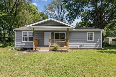 16109 Eastern Ave, Belton, MO 64012