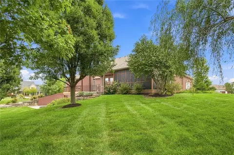 Exterior - 11706 Riverview Rd, Kearney, MO 64060 photo 8 of 10