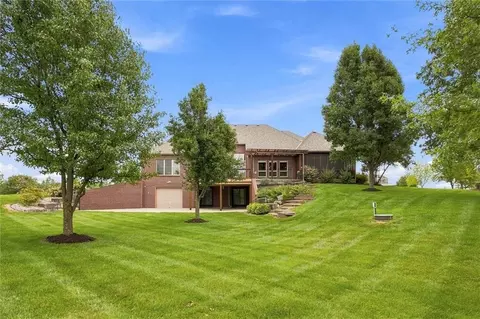 Exterior - 11706 Riverview Rd, Kearney, MO 64060 photo 6 of 10