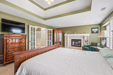 Bedroom - 4005 SW Boulder Dr, Lees Summit, MO 64082 photo 2 of 7