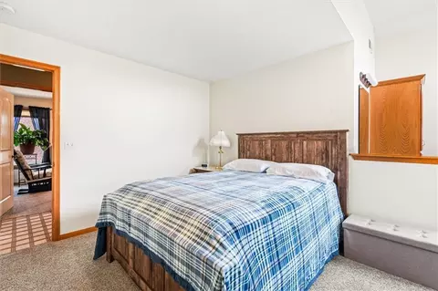 Bedroom - 4005 SW Boulder Dr, Lees Summit, MO 64082 photo 4 of 7