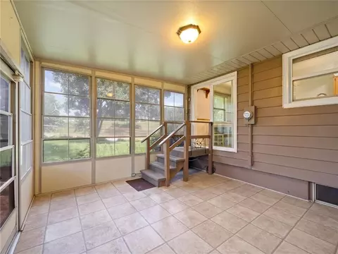 Exterior - 2204 Strader Ter, Saint Joseph, MO 64503 photo 2 of 7