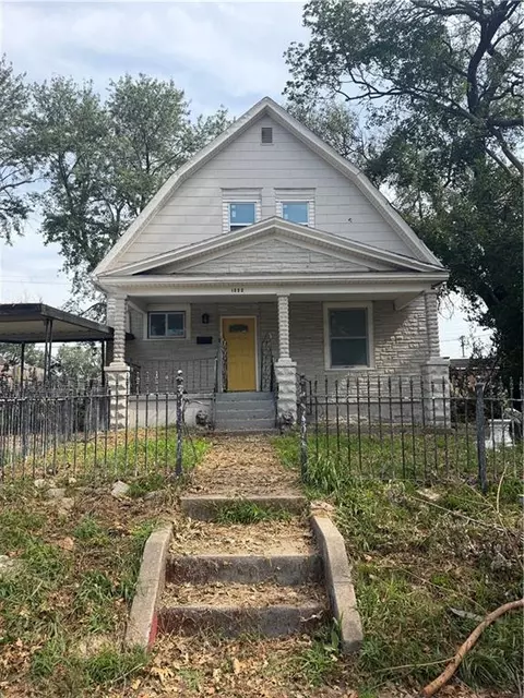 1322 Yecker Ave, Kansas City, KS 66104