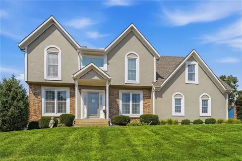 10004 W 125 Ter, Overland Park, KS 66213