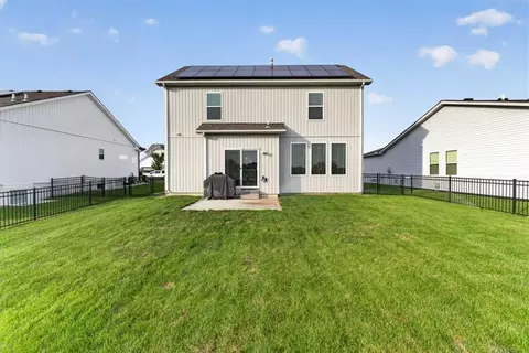 Exterior - 27403 E Cedar Grove Dr, Lees Summit, MO 64086 photo 9 of 13