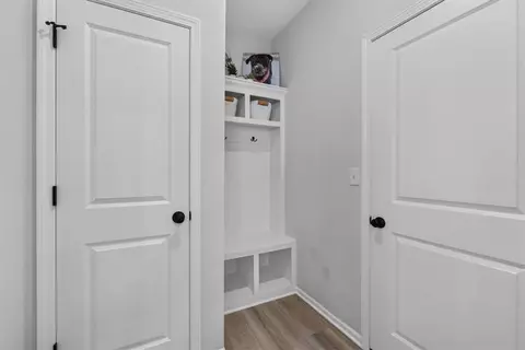 Entry Way - 27403 E Cedar Grove Dr, Lees Summit, MO 64086 photo 4 of 5