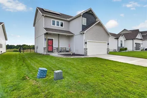 Exterior - 27403 E Cedar Grove Dr, Lees Summit, MO 64086 photo 6 of 13