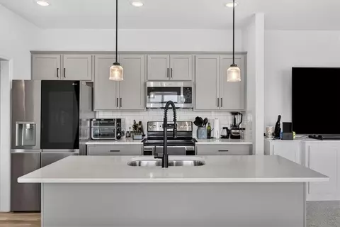 Kitchen - 27403 E Cedar Grove Dr, Lees Summit, MO 64086 photo 2 of 4