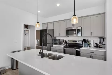 Kitchen - 27403 E Cedar Grove Dr, Lees Summit, MO 64086 photo 1 of 4