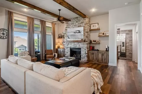 1908 NE Catalina Ave, Lees Summit, MO 64064