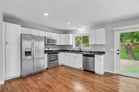 Kitchen - 16114 E 41st St, Independence, MO 64055 photo 1 of 1