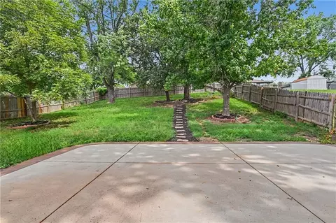 Exterior - 16114 E 41st St, Independence, MO 64055 photo 3 of 3