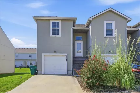 10345 Sloan Ave, Kansas City, KS 66109