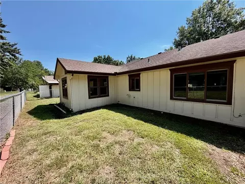 Exterior - 8204 E 189th St, Belton, MO 64012 photo 3 of 4
