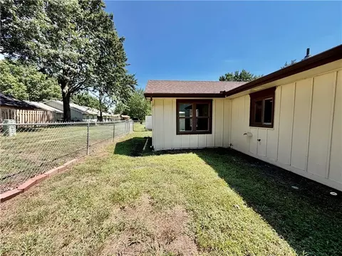 Exterior - 8204 E 189th St, Belton, MO 64012 photo 4 of 4