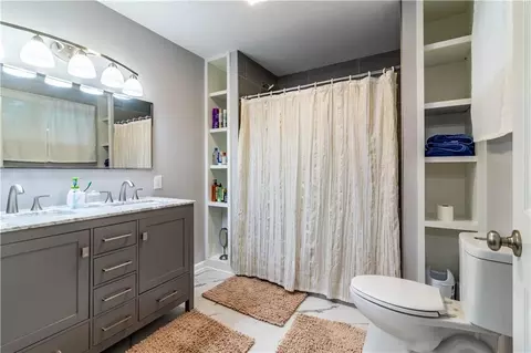 Bath - 205 E Sparks St, Warrensburg, MO 64093 photo 1 of 2