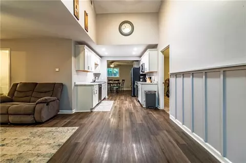 Entry Way - 205 E Sparks St, Warrensburg, MO 64093 photo 1 of 3