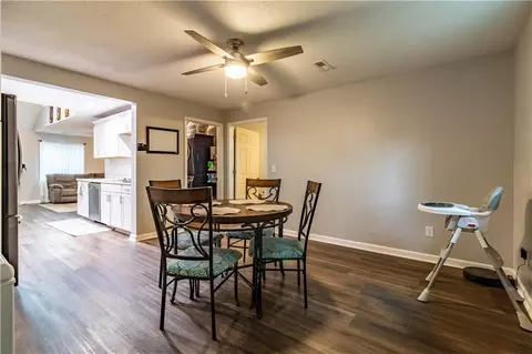Dining - 205 E Sparks St, Warrensburg, MO 64093 photo 2 of 2