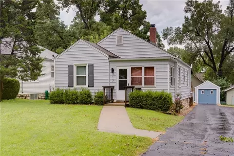 17 W 79th St, Kansas City, MO 64114