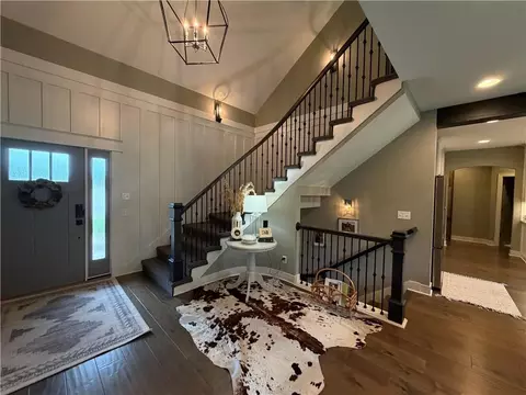 Entry Way - 9103 SW 12th St, Lees Summit, MO 64064 photo 1 of 3