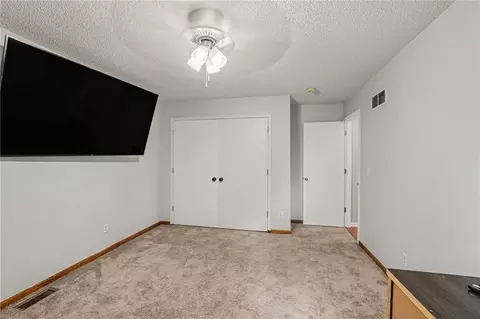 Bedroom - 226 N Sunset Ln, Raymore, MO 64083 photo 3 of 4