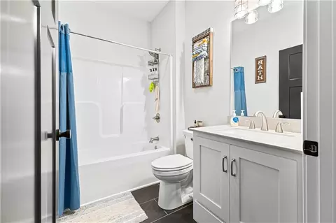 Bath - 1301 W 4th St, Cameron, MO 64429 photo 1 of 4