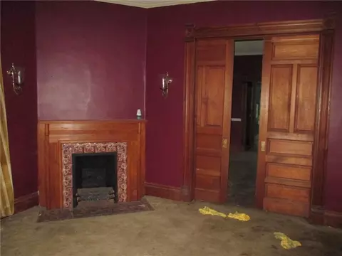 Living - 664 S Odell Ave, Marshall, MO 65340 photo 4 of 5