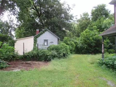 Exterior - 664 S Odell Ave, Marshall, MO 65340 photo 4 of 5