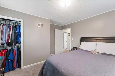 Bedroom - 2403 59th St, Gladstone, MO 64118 photo 3 of 6