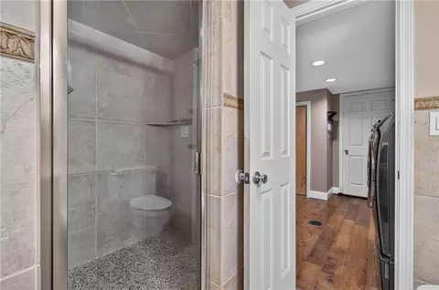 Bath - 3523 NE Stanton St, Lees Summit, MO 64064 photo 4 of 4