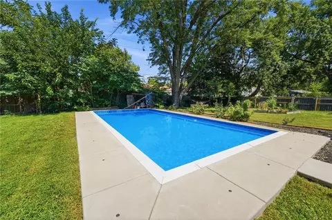 Exterior - 1002 E Willow Dr, Olathe, KS 66061 photo 5 of 16
