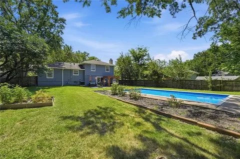 Exterior - 1002 E Willow Dr, Olathe, KS 66061 photo 9 of 16