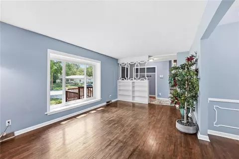 Living - 1002 E Willow Dr, Olathe, KS 66061 photo 4 of 9