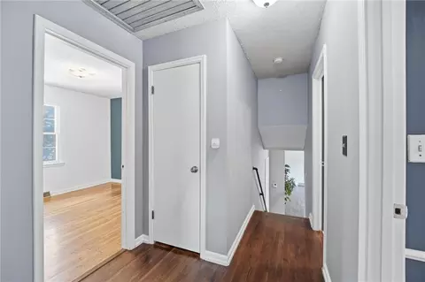 Entry Way - 1002 E Willow Dr, Olathe, KS 66061 photo 6 of 6