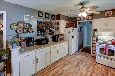 Kitchen - 9704 E 81st St, Raytown, MO 64138 photo 3 of 6