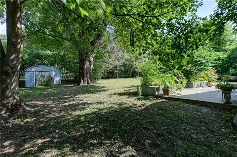 Exterior - 9704 E 81st St, Raytown, MO 64138 photo 7 of 10
