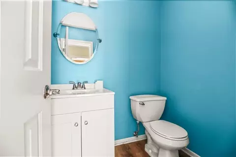 Bath - 3907 NE Clearbrook Dr, Lees Summit, MO 64064 photo 1 of 4
