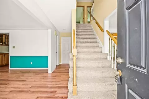Entry Way - 3907 NE Clearbrook Dr, Lees Summit, MO 64064 photo 1 of 2