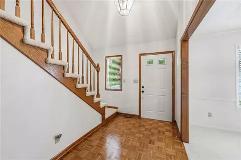 Entry Way - 1633 NE Thames Dr, Lees Summit, MO 64086 photo 1 of 4