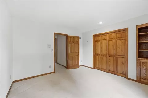 Bedroom - 1633 NE Thames Dr, Lees Summit, MO 64086 photo 5 of 9