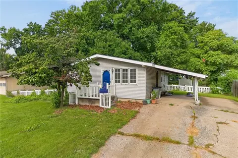 5902 N Garfield Ave, Kansas City, MO 64118