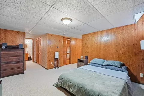 Bedroom - 17103 E 45th St, Independence, MO 64055 photo 5 of 10