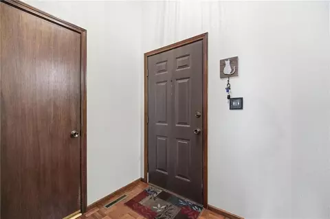 Entry Way - 17103 E 45th St, Independence, MO 64055 photo 2 of 3