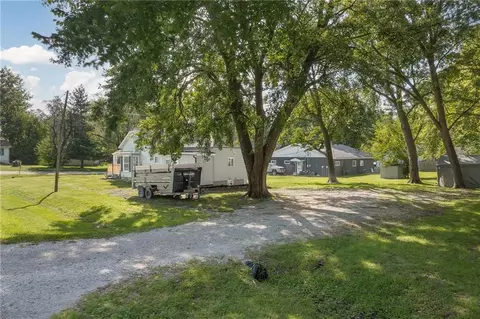Exterior - 300 Maple St, Lathrop, MO 64465 photo 4 of 4