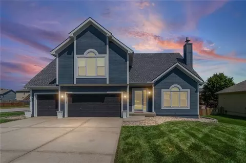 7419 N Booth Ave, Kansas City, MO 64158