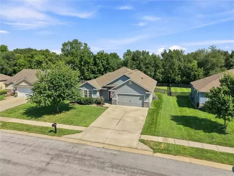 View/Area - 308 E Olive St, Raymore, MO 64083 photo 1 of 4