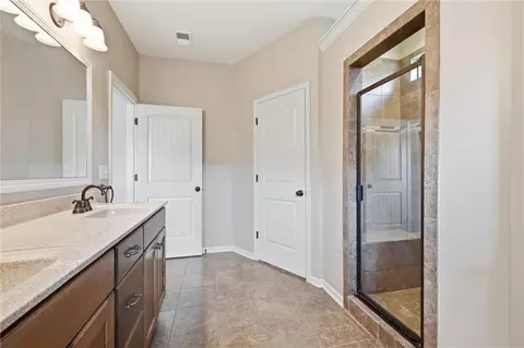 Entry Way - 308 E Olive St, Raymore, MO 64083 photo 5 of 5